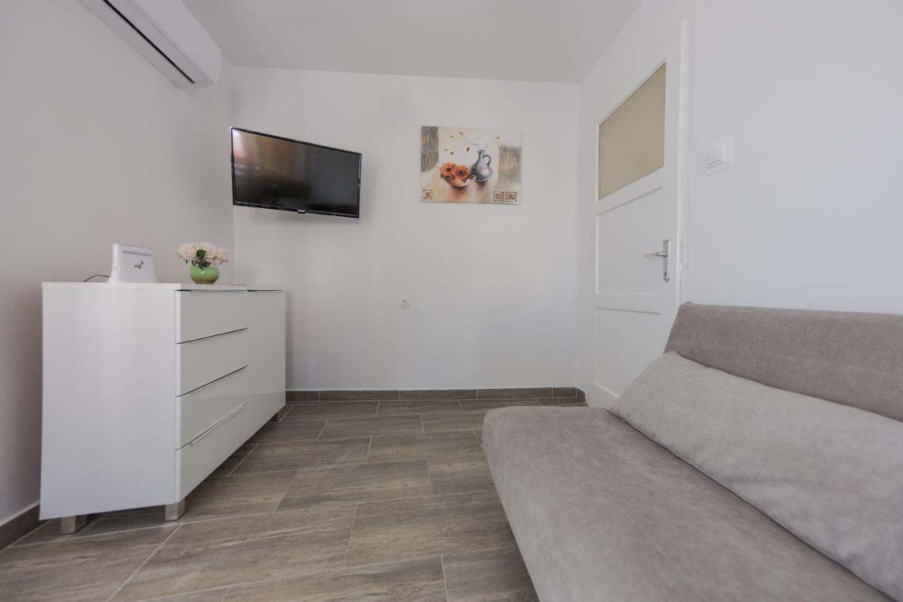 Apartman Ankica Apartment Kastela Bagian luar foto